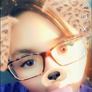 Meet your Posher, Alaina